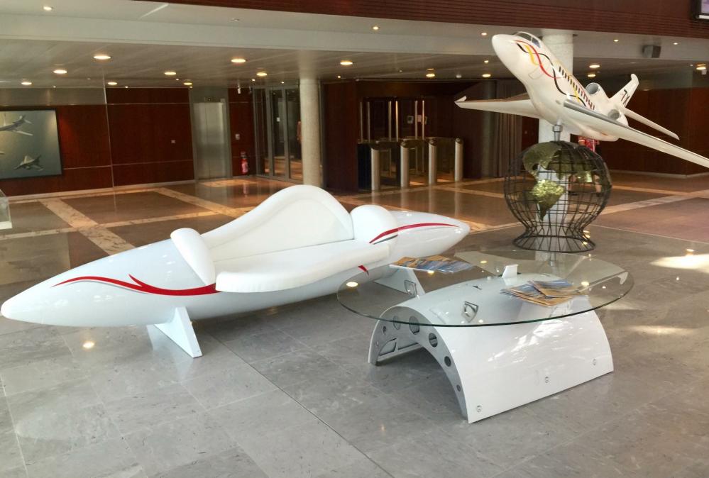 Le mobilier Aéro-Design Dassault en place au siège Dassault