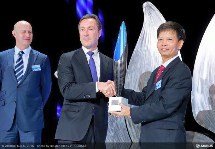 NIDUS:  trophée officiel delivery A350 XWB création Aéro-design