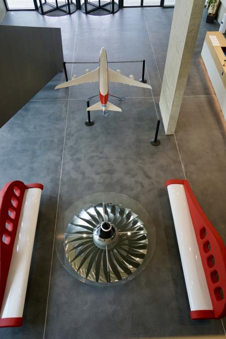 CARGOLUX : Table basse Boeing 747 réalisation  Aéro-Design
